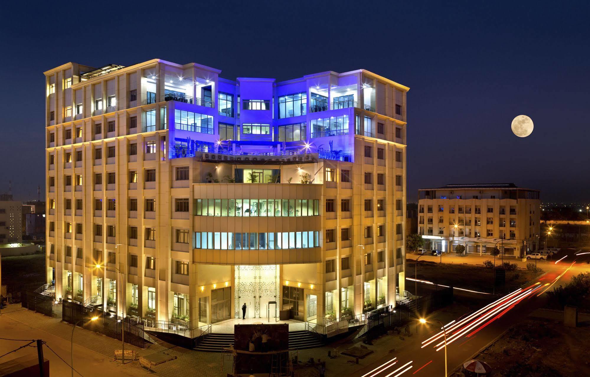 Bravia Hotel Ouagadougou Exterior photo
